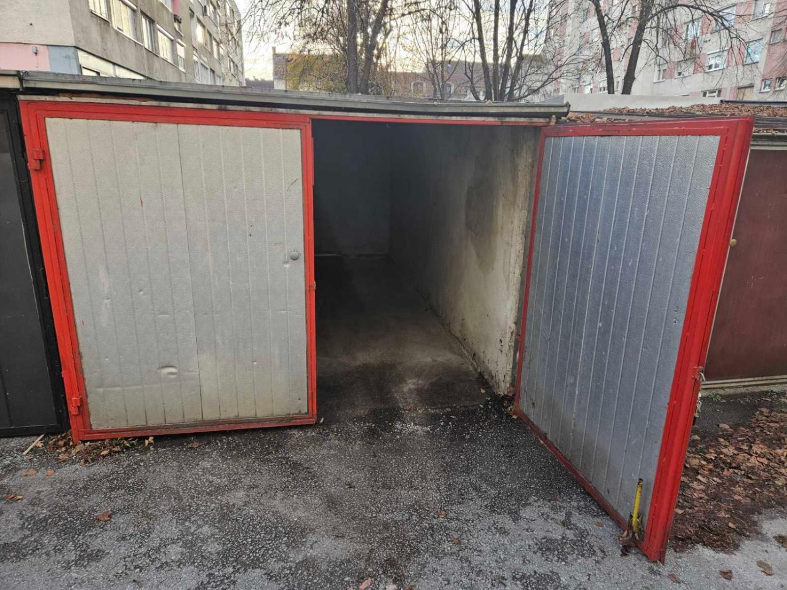 Apartman Centar Bulevar Ex Sa Garazom Banja Luka Exteriör bild
