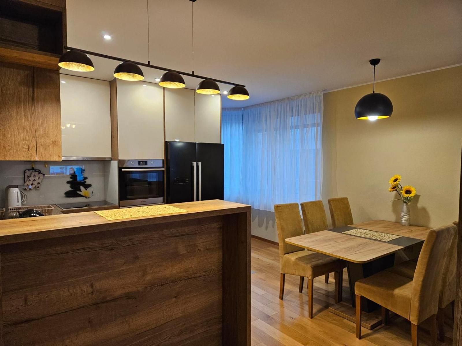 Apartman Centar Bulevar Ex Sa Garazom Banja Luka Exteriör bild